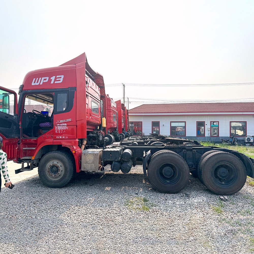 Shacman M3000S Tractor Truck Shacman M3000S Tractor Truck