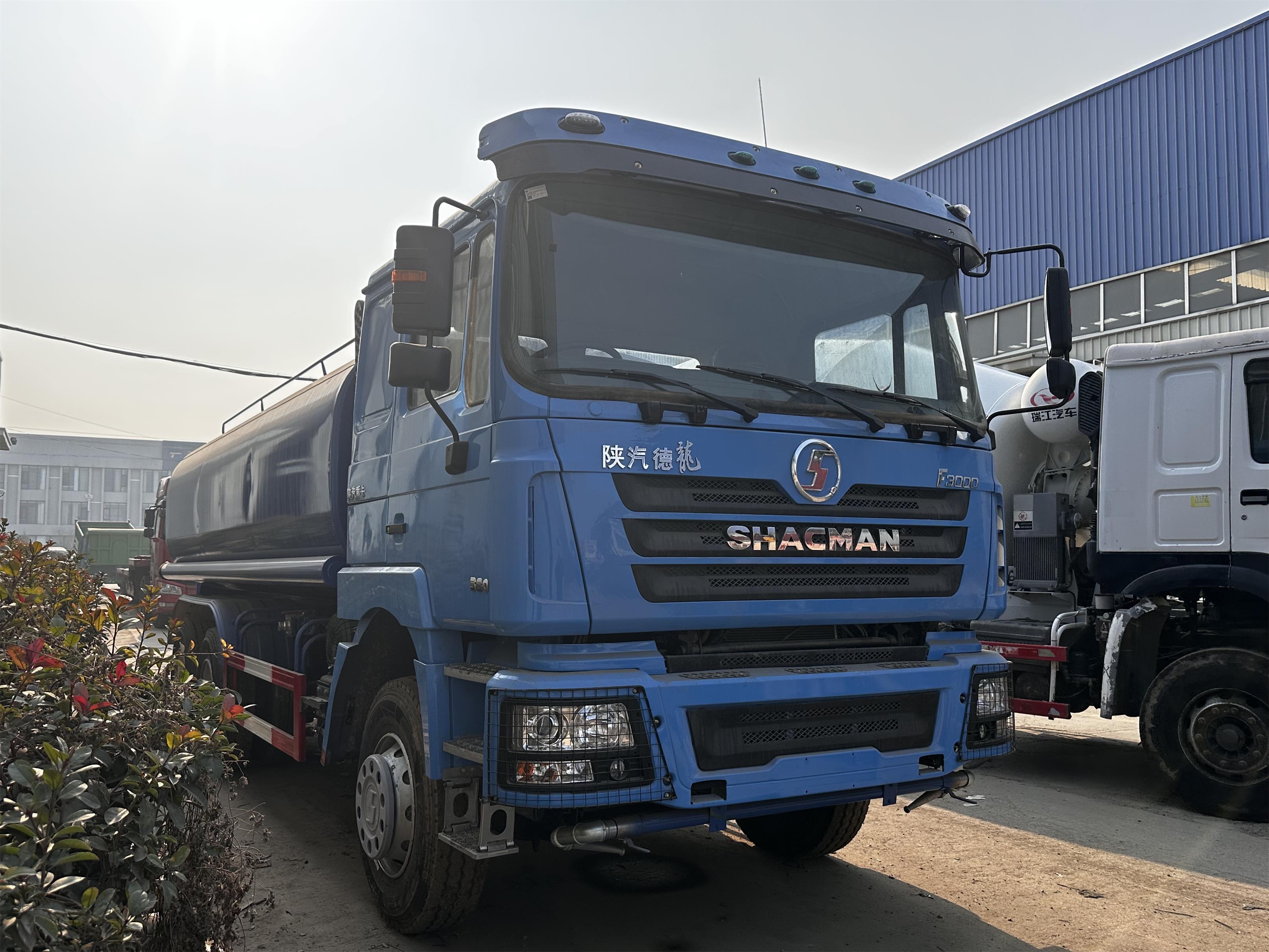 Shacman F3000 6x4 380hp Fuel Tank Truck Shacman F3000 6x4 380hp Fuel Tank Truck