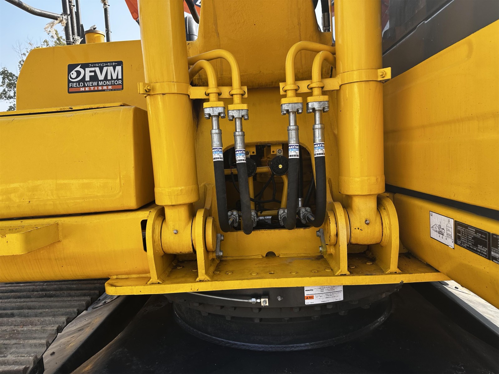 Komatsu PC220 Excavator