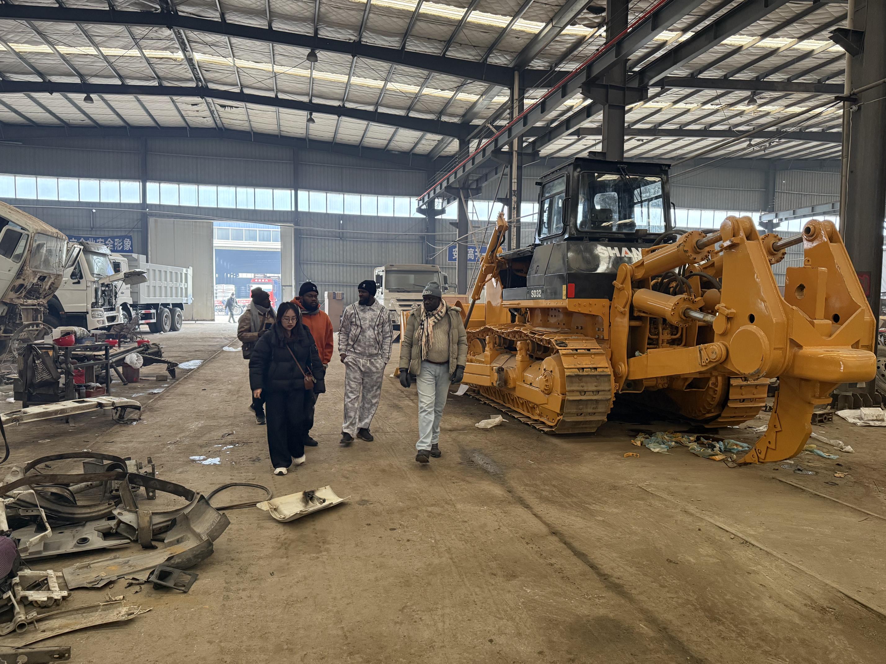 Shantui SD32 Bulldozer