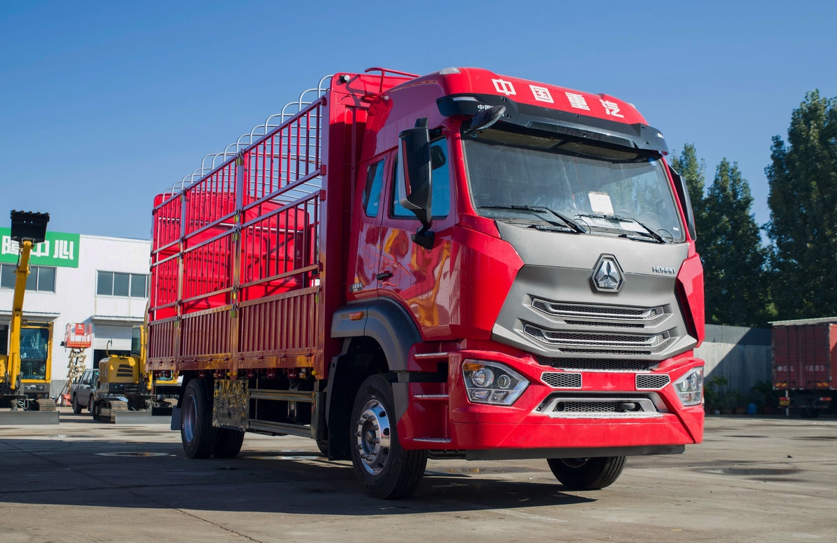 Howo NX 4x2 220hp Cargo Truck