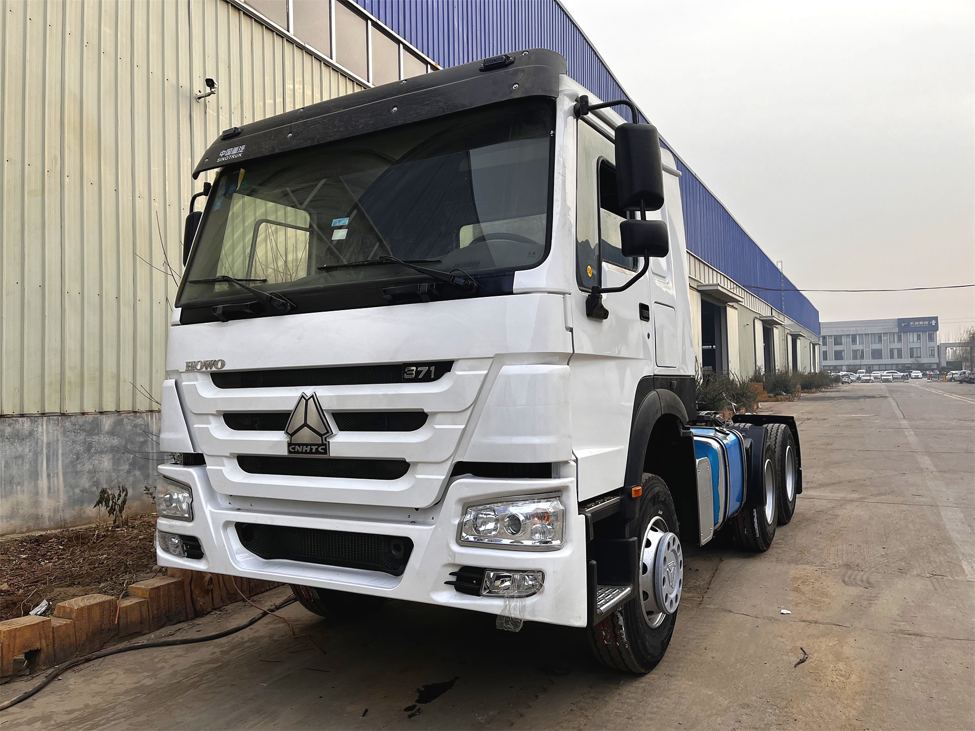 Brand New Howo 6x4 371hp Tractor Truck