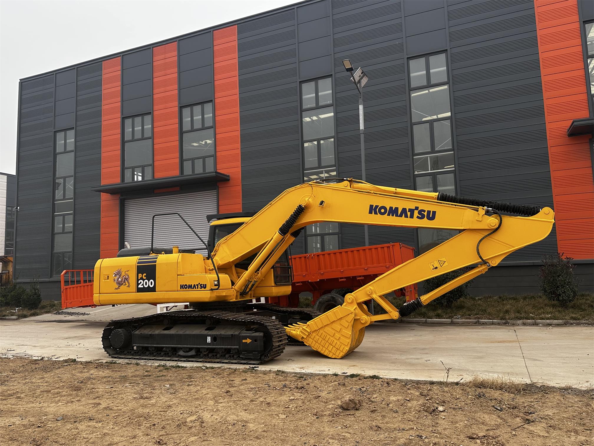 Komatsu PC400 Excavator