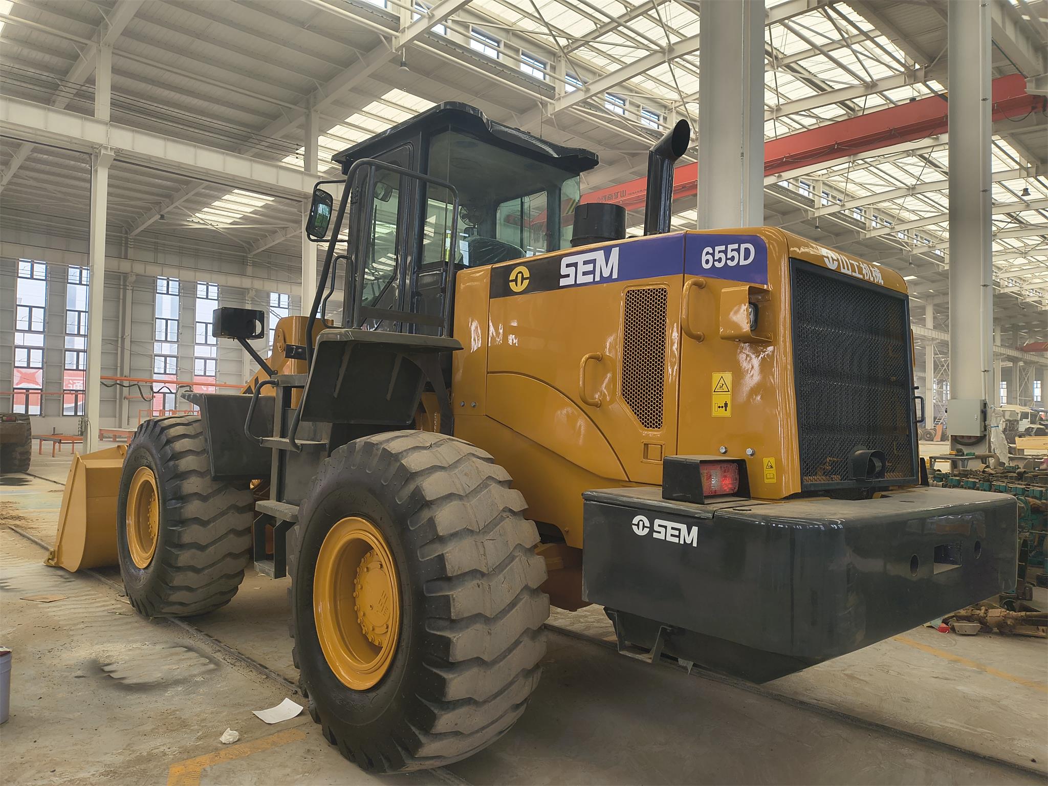 SEM 655D Wheel Loader