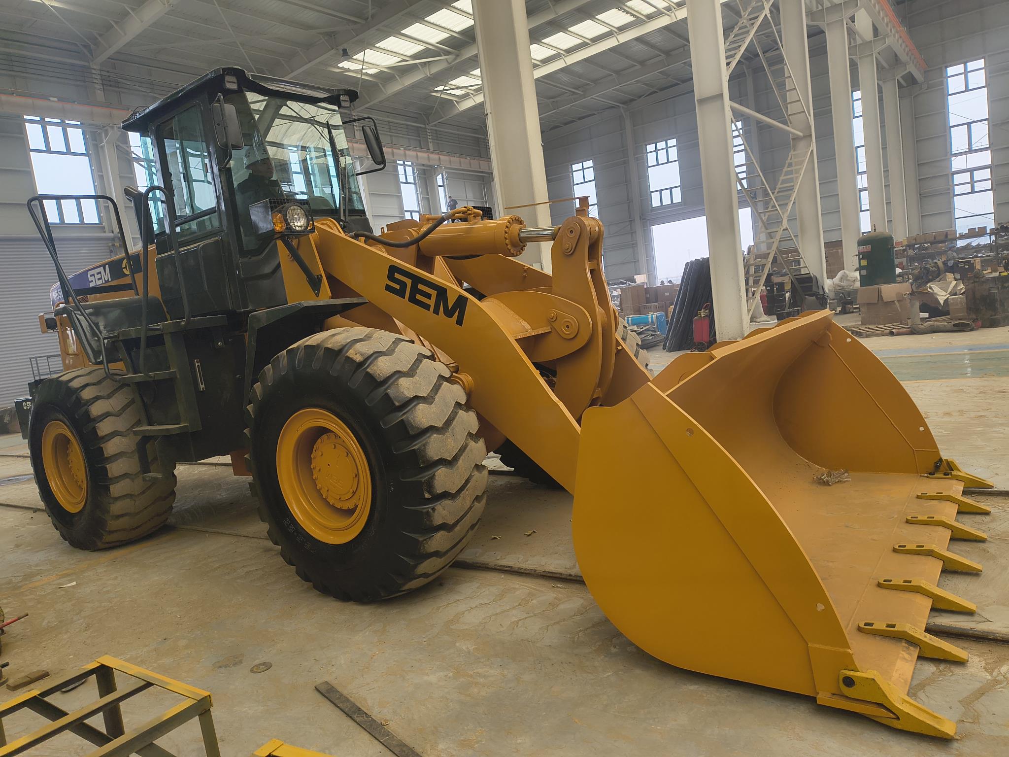 SEM Wheel Loader