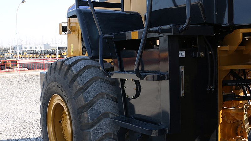 SEM Wheel Loader