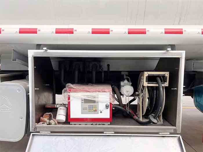 Howo NX Fuel Tank Truck