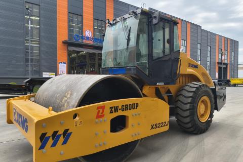 How the Brand New XCMG XS222J Road Roller Redefines Heavy Compaction