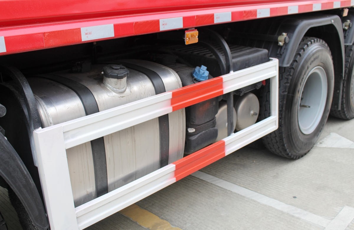 FAW J6M 8x4 320hp Dump Truck