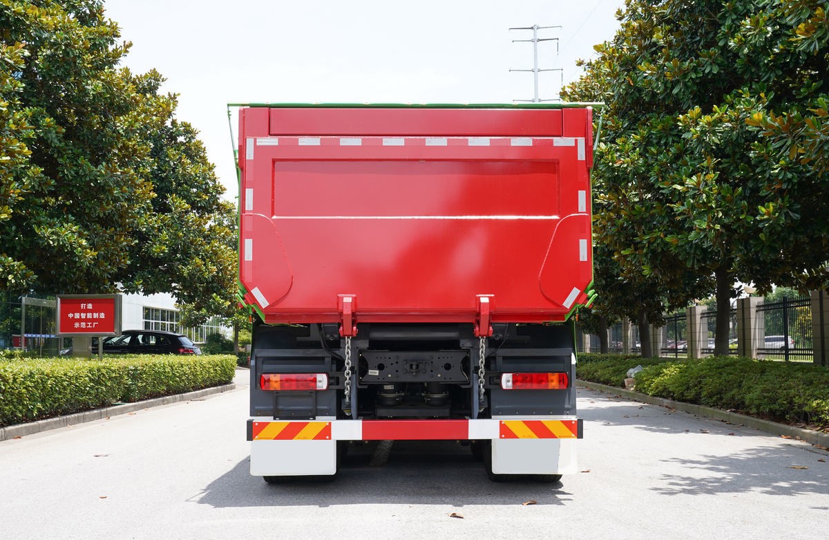 FAW J6L 8x4 350hp Dump Truck