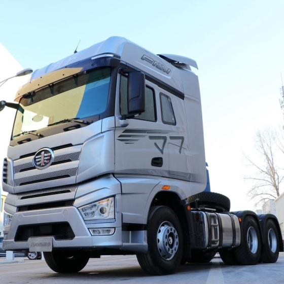 FAW J7 560hp 6X4 Tractor Truck