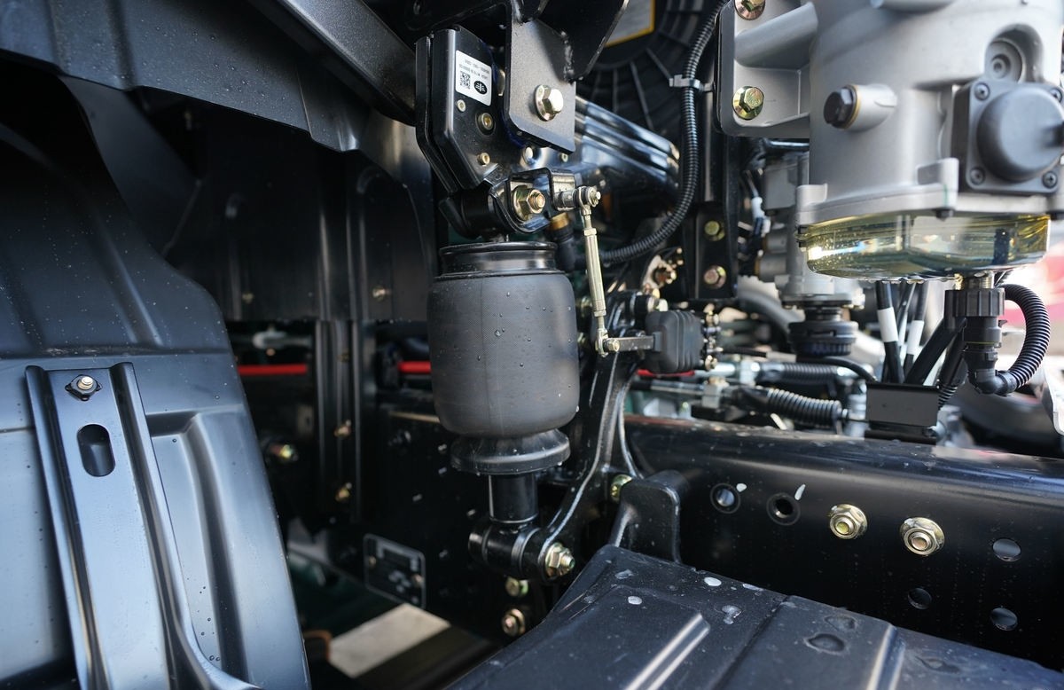 FAW J7 560hp 6X4 Tractor Truck