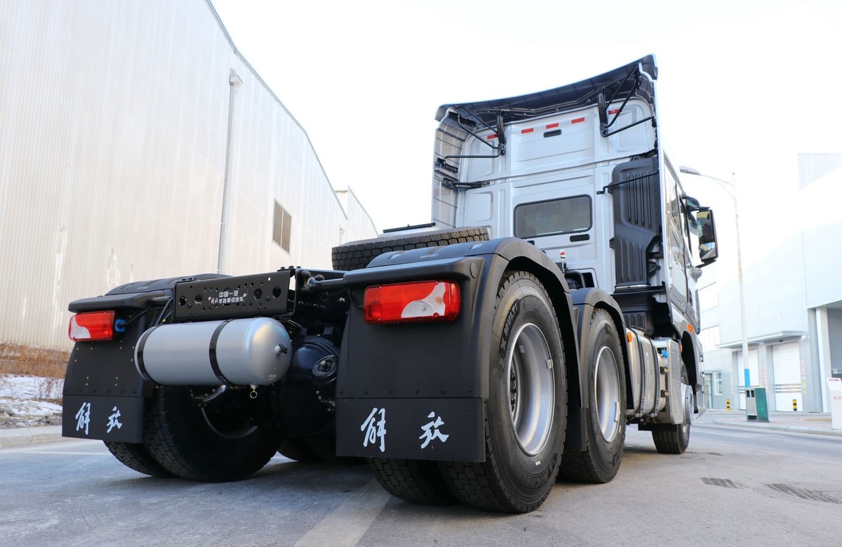 FAW J7 Tractor Truck