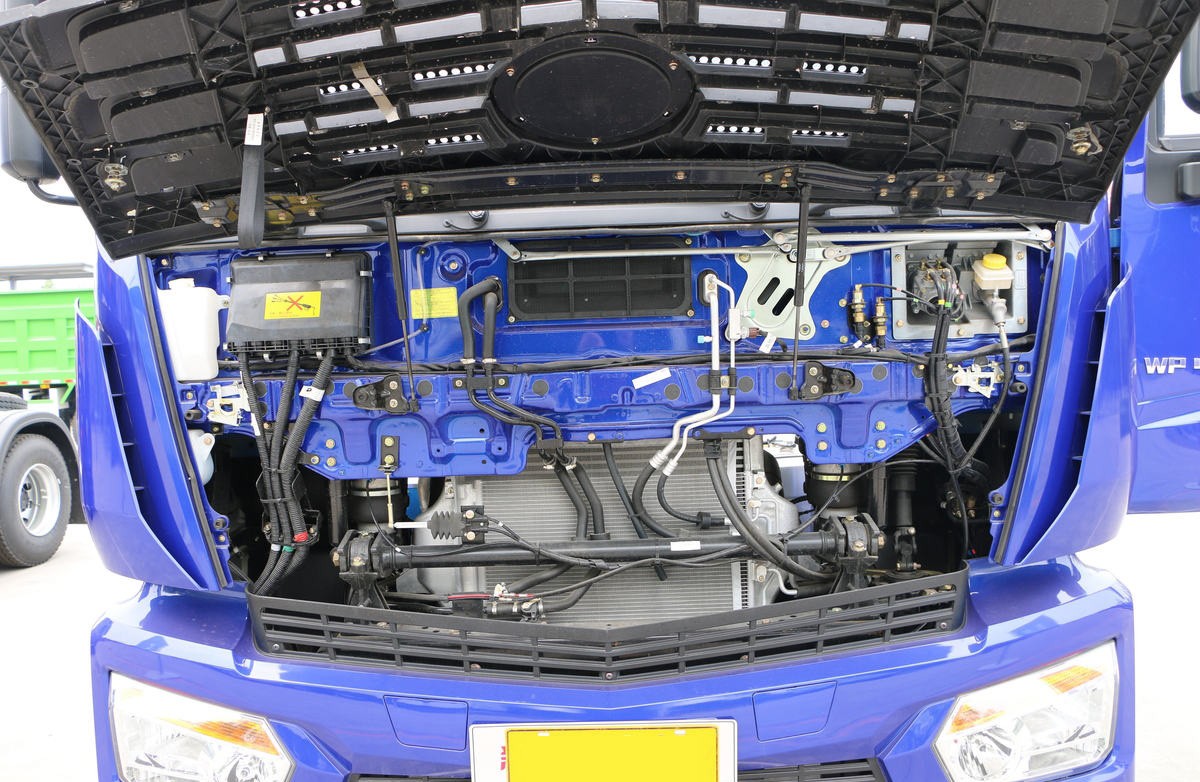 Foton ETX Tractor Truck