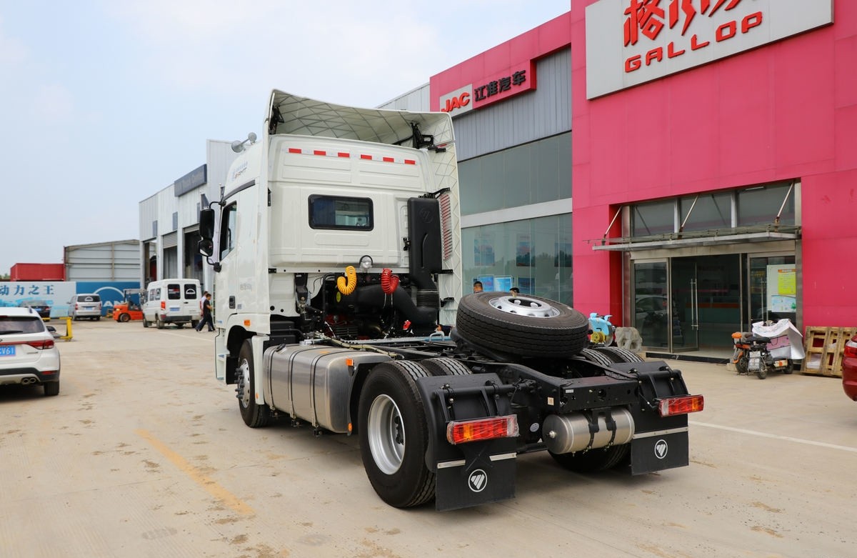 Foton GTL 4x2 460hp Tractor Truck