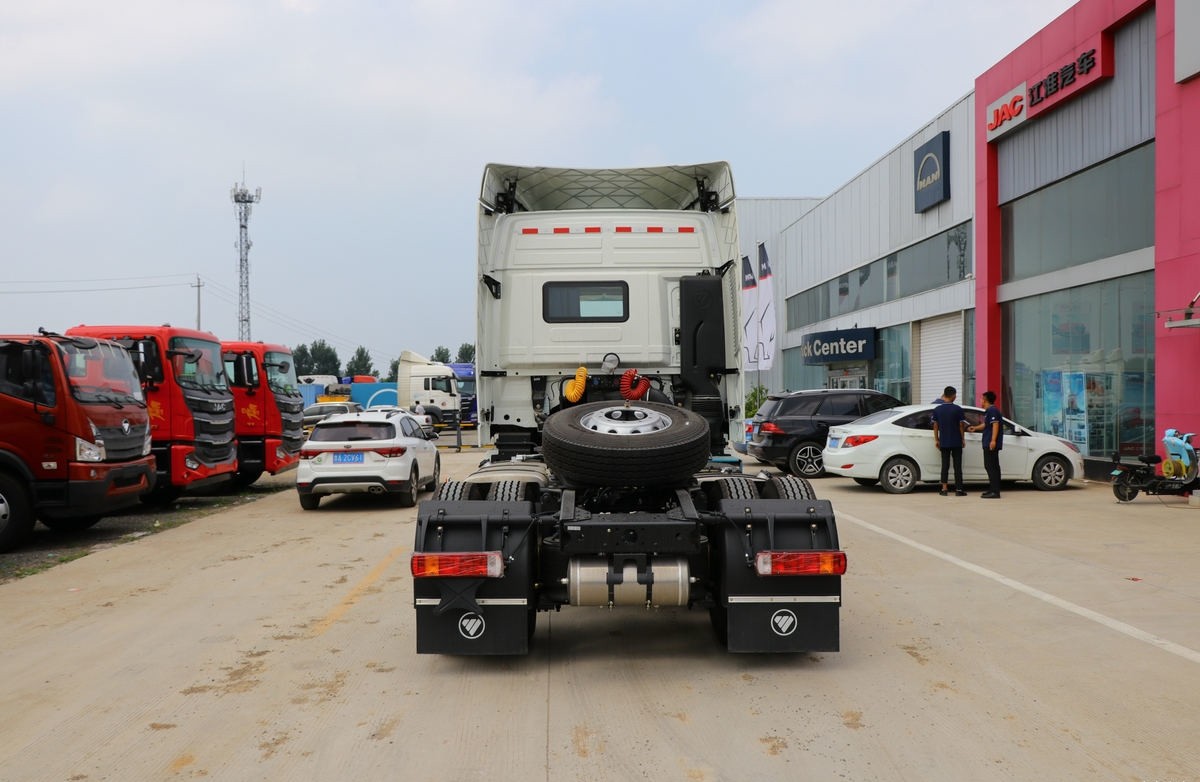 Foton GTL Tractor Truck