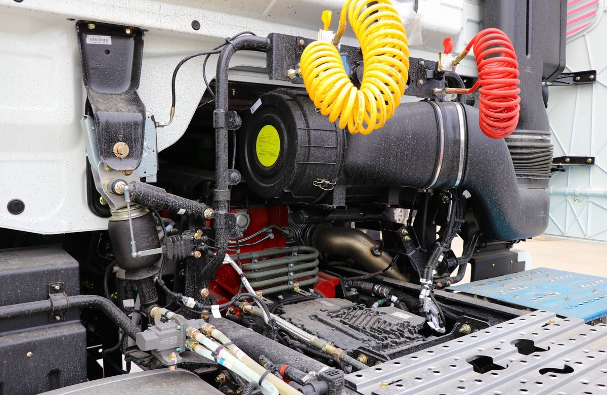 Foton GTL Tractor Truck