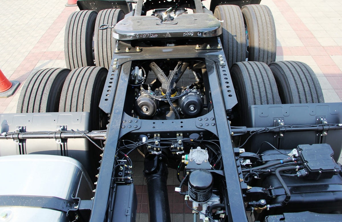 Foton GTL 6x4 430hp Tractor Truck