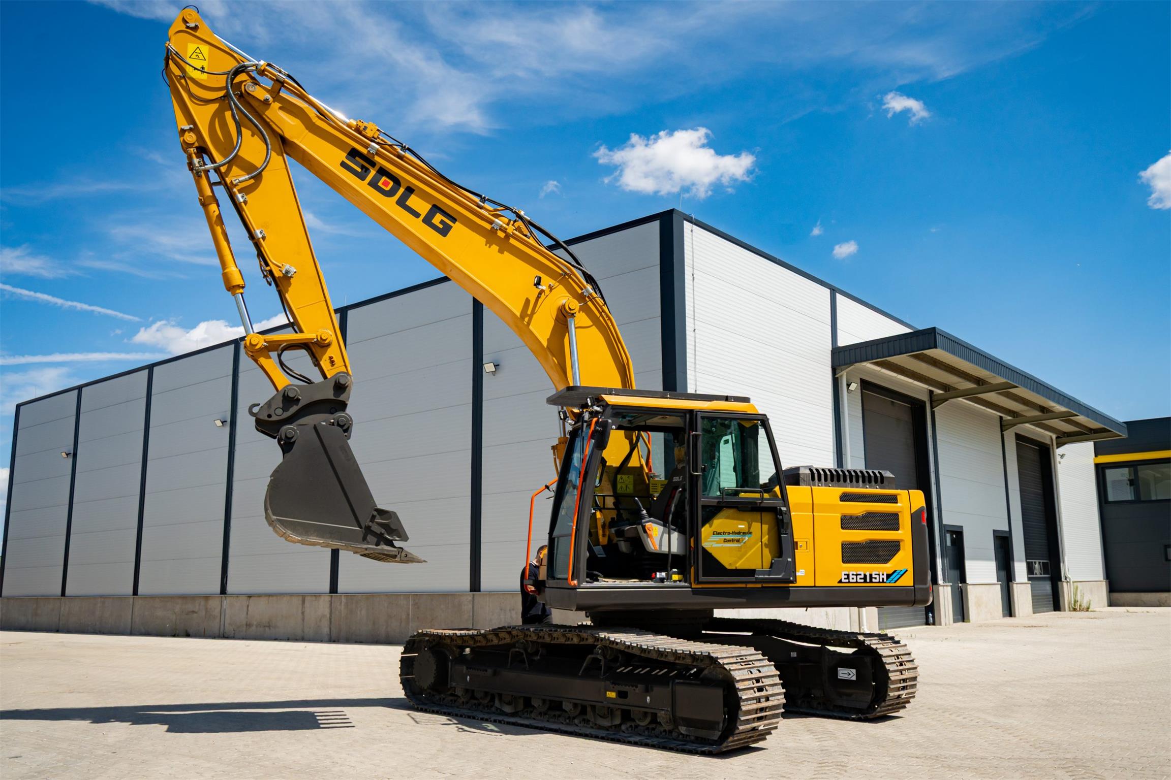 SDLG E6215H Excavator