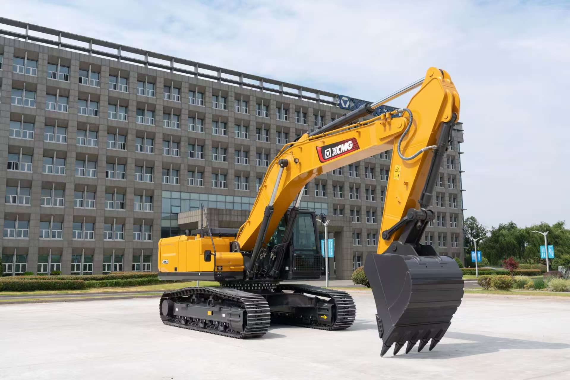 XCMG XE370G Excavator