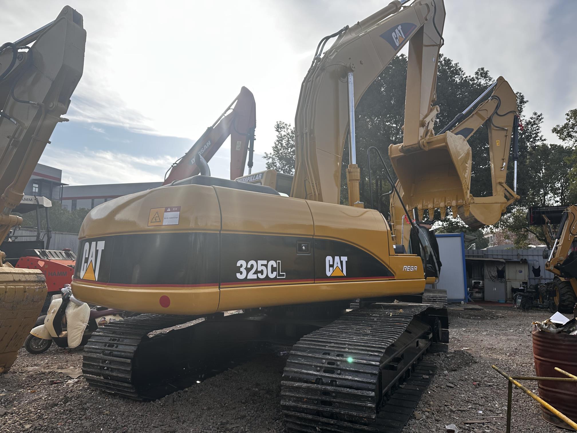 CAT 320D2 Excavator
