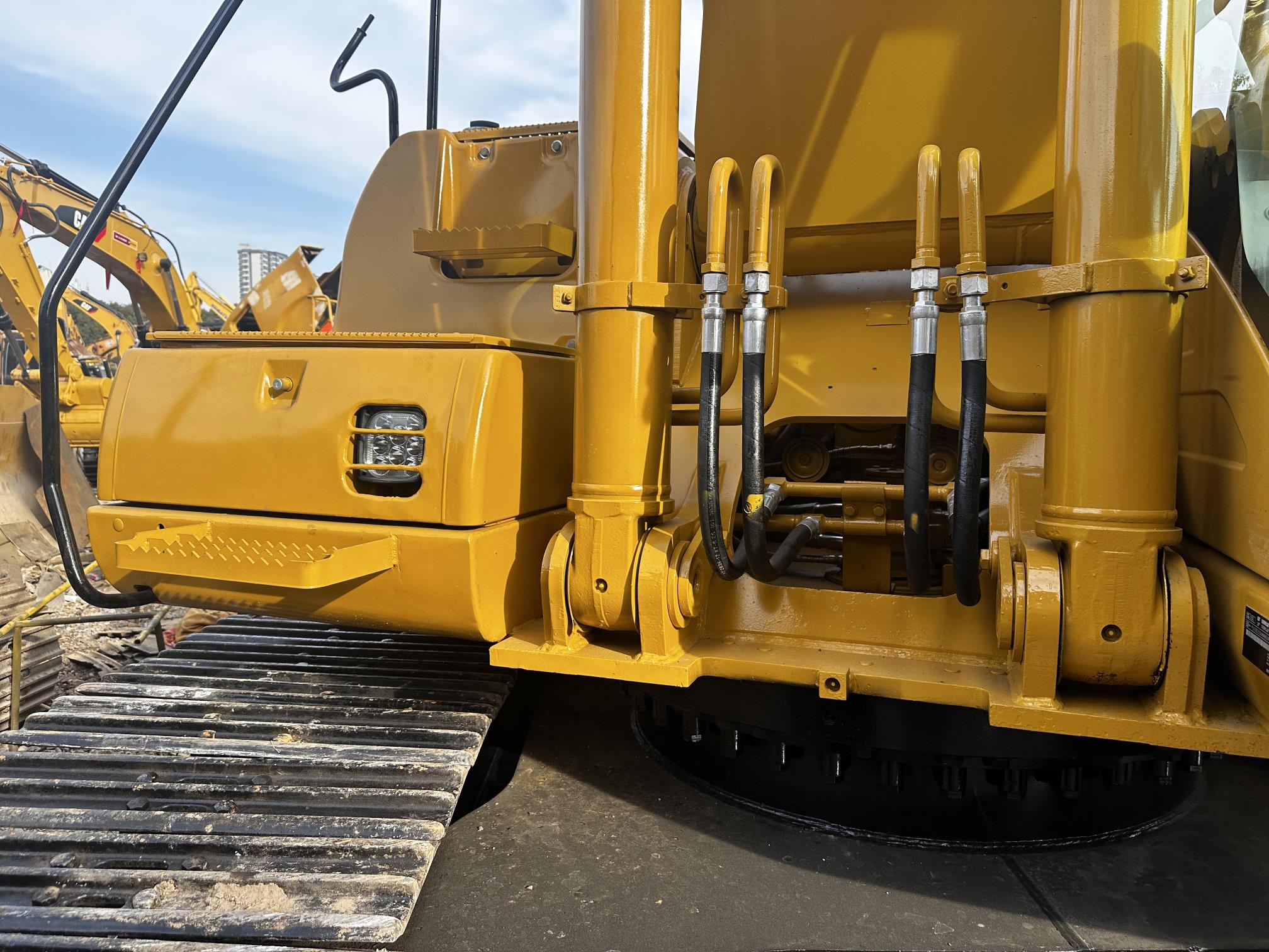 Used CAT 325CL Excavator