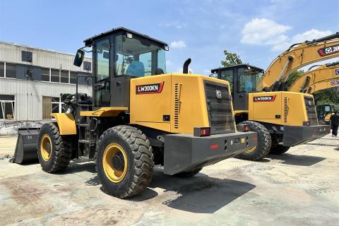 Why the Brand New XCMG LW300FN Wheel Loader Delivers Superior Performance