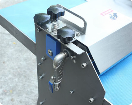 Bevel meat cutting machine