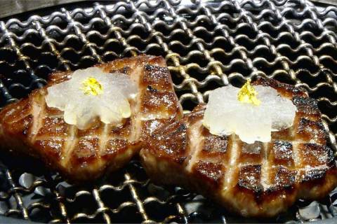 Science in the Kitchen: Tips for Creating Deliciously Tender Beef