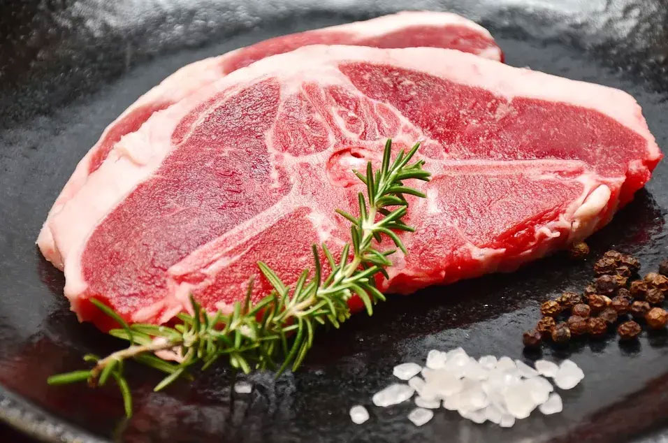  whole cut steak and raw cut steak? How to tell?