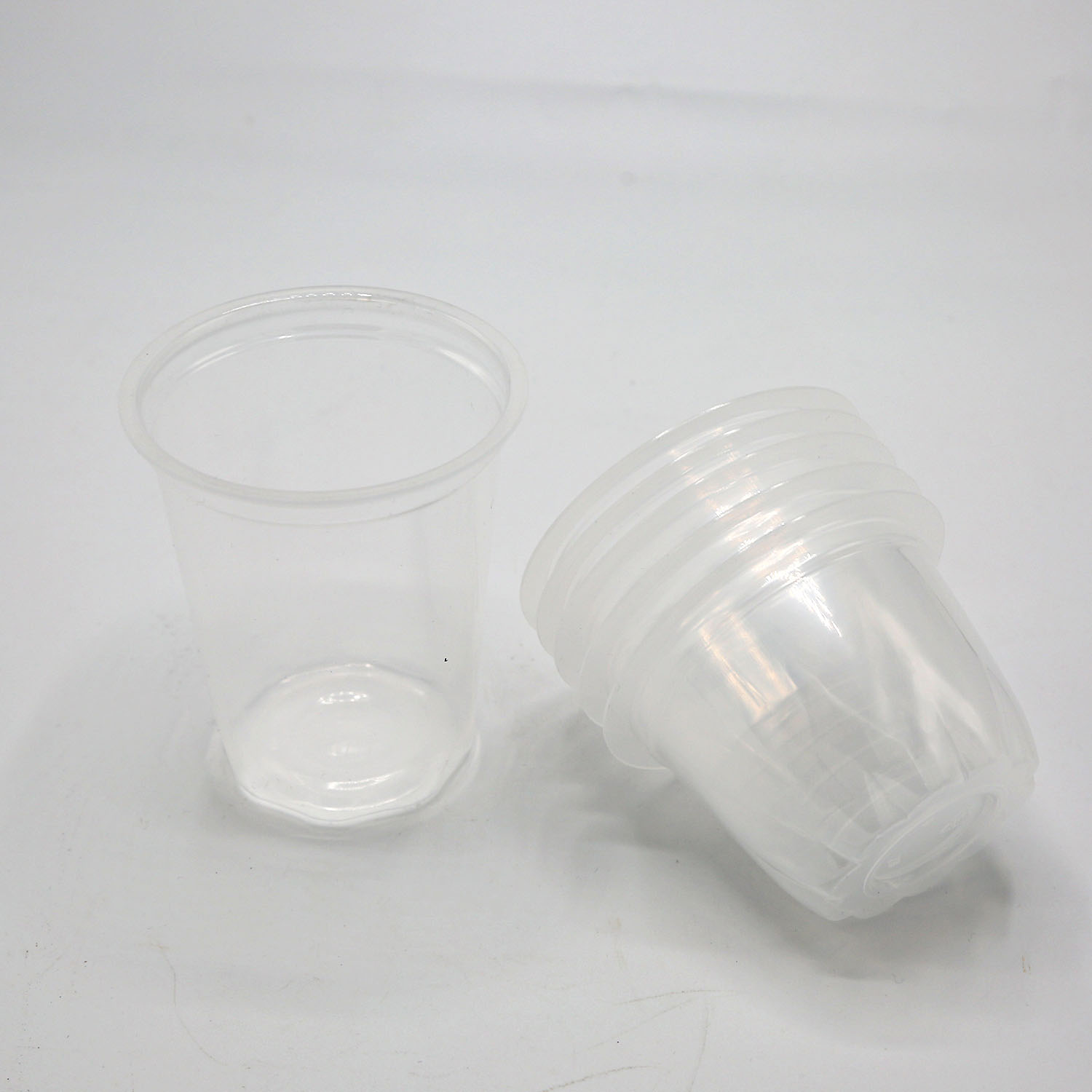 Thermoforming plastic cups