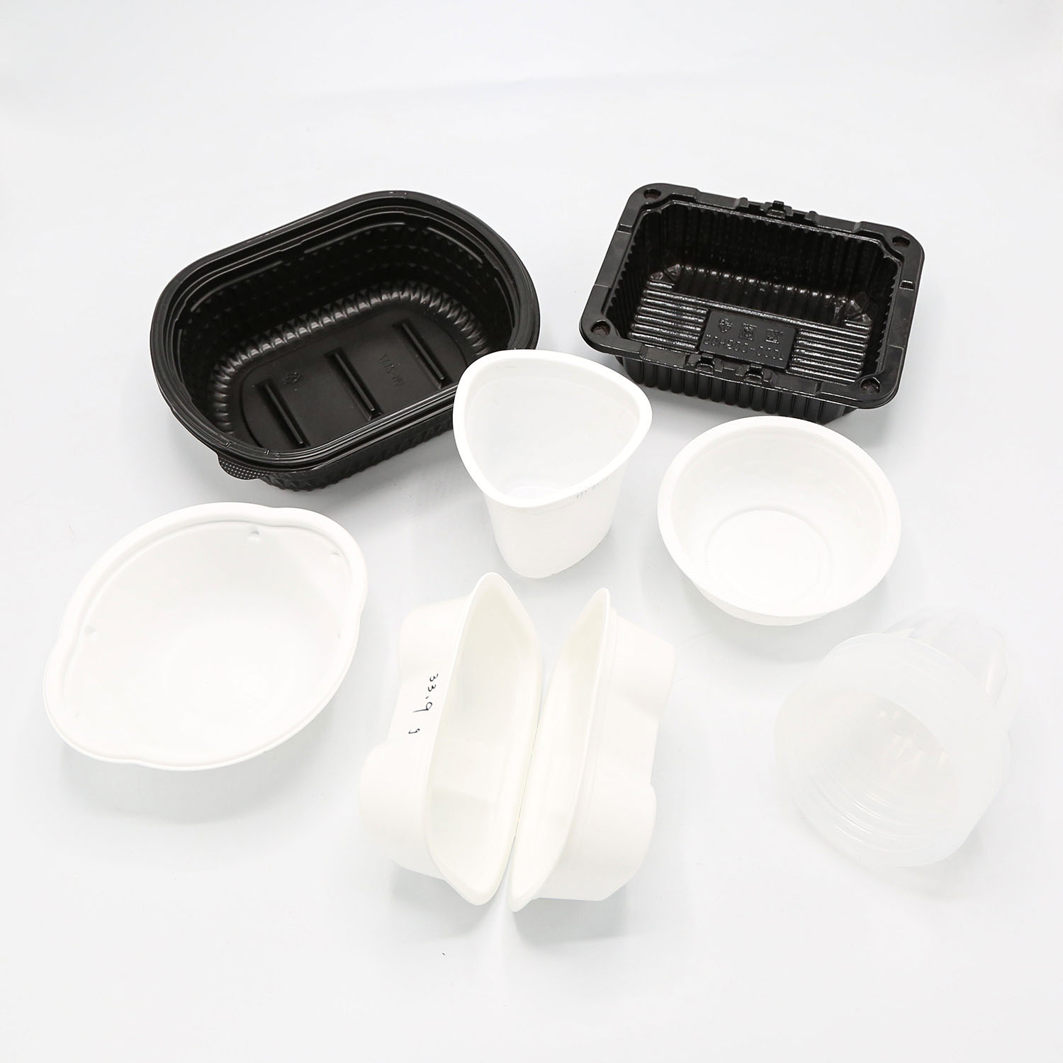 Thermoforming plastic products