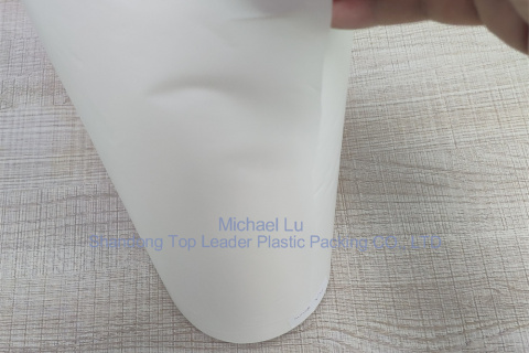 Film écologique biodégradable à base de pétrole