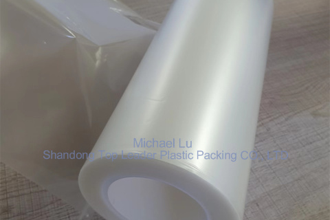 0,08 mm polprozoren predhodno prevlečen CPP film, za tiskanje