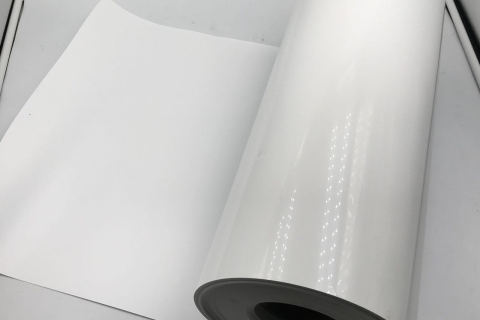 Kaj je visokoodporni polistiren?