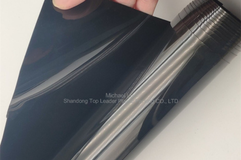 Plastični pladenj za enkratno uporabo