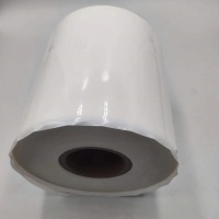 Plastična PET termo skrčljiva embalažna folija za steklenice v zvitku