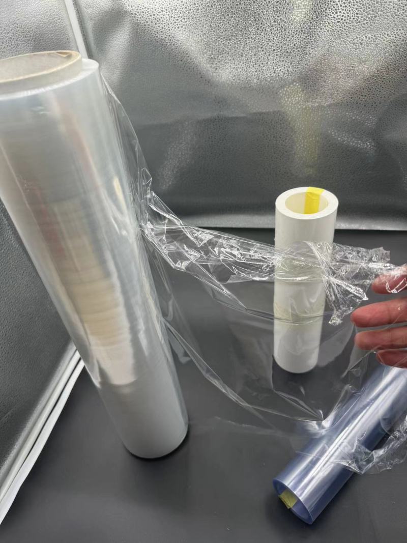 TL-PET-703 Vsestranska uporaba črne PET folije v različnih normalnih temperaturnih poljih