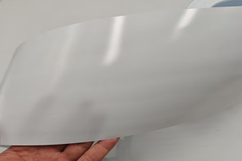 Film PVC rigide blanc pour formage sous vide
