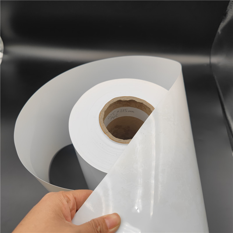 rouleau de film pvc transparent rouleau pvc plastique rouleau pvc 1 mm d'épaisseur