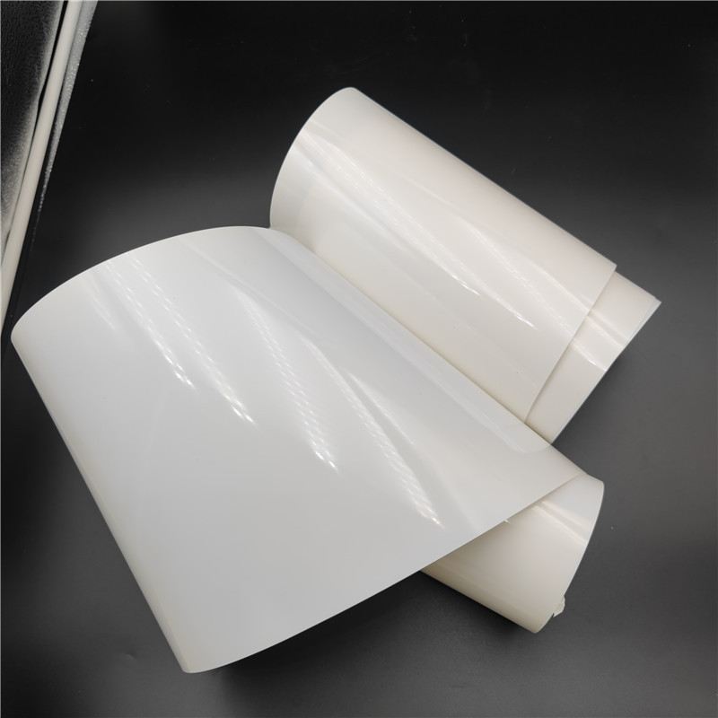 Rouleau de matériau en vinyle plastique PVC transparent, feuille rigide en PVC transparent dur pour l'aspiration