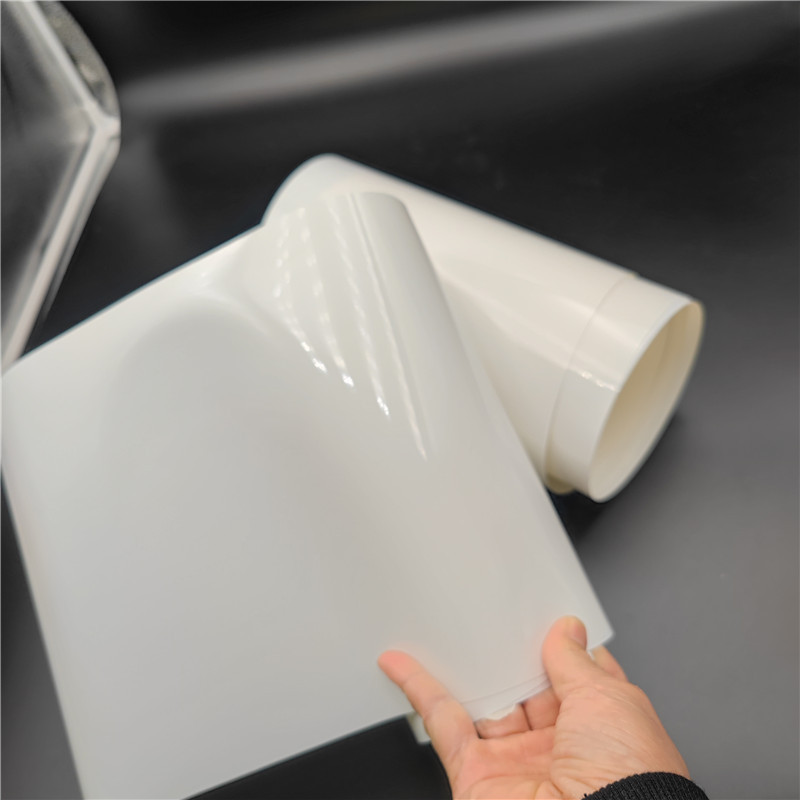 Rouleau de matériau en vinyle plastique PVC transparent, feuille rigide en PVC transparent dur pour l'aspiration