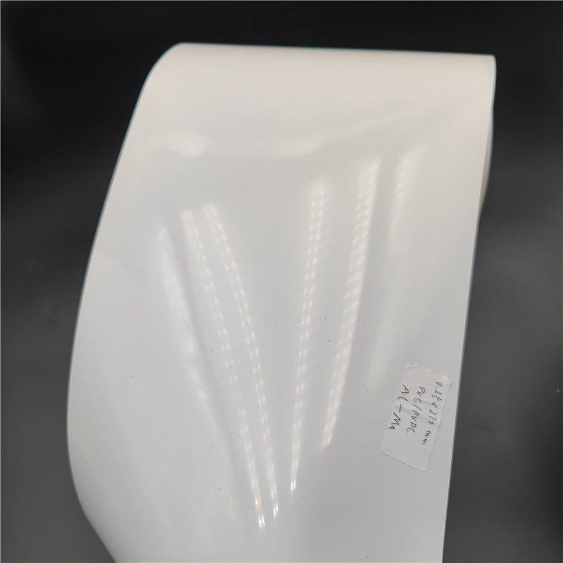 Cuộn màng nhựa PVC trong suốt bóng mờ dùng để in và ép nhiệt