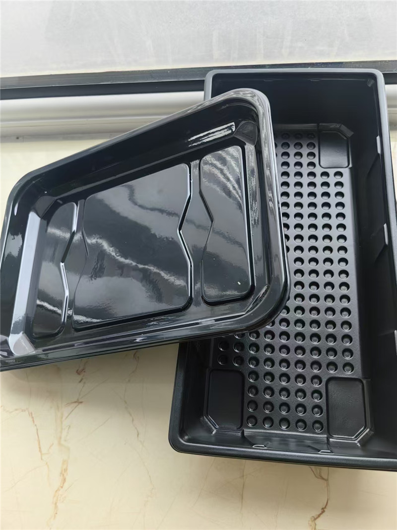 Plastična škatla za suši za enkratno uporabo s prozornimi pokrovi za hrano