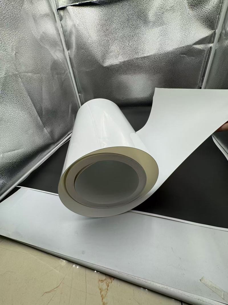 TL-PS-516 Les applications polyvalentes du thermoformage du film PS blanc