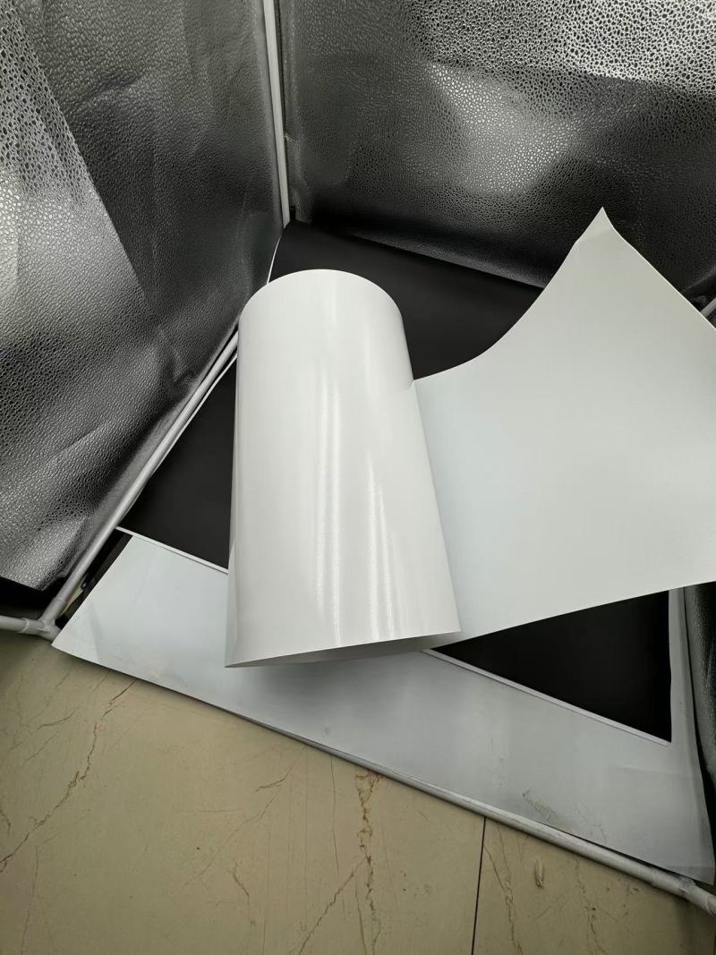 TL-PS-516 Les applications polyvalentes du thermoformage du film PS blanc