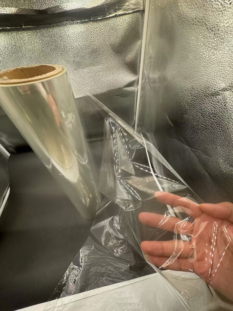 TL-BOPP-338 Applications polyvalentes du film BOPP transparent dans le laminage des couvertures de livres