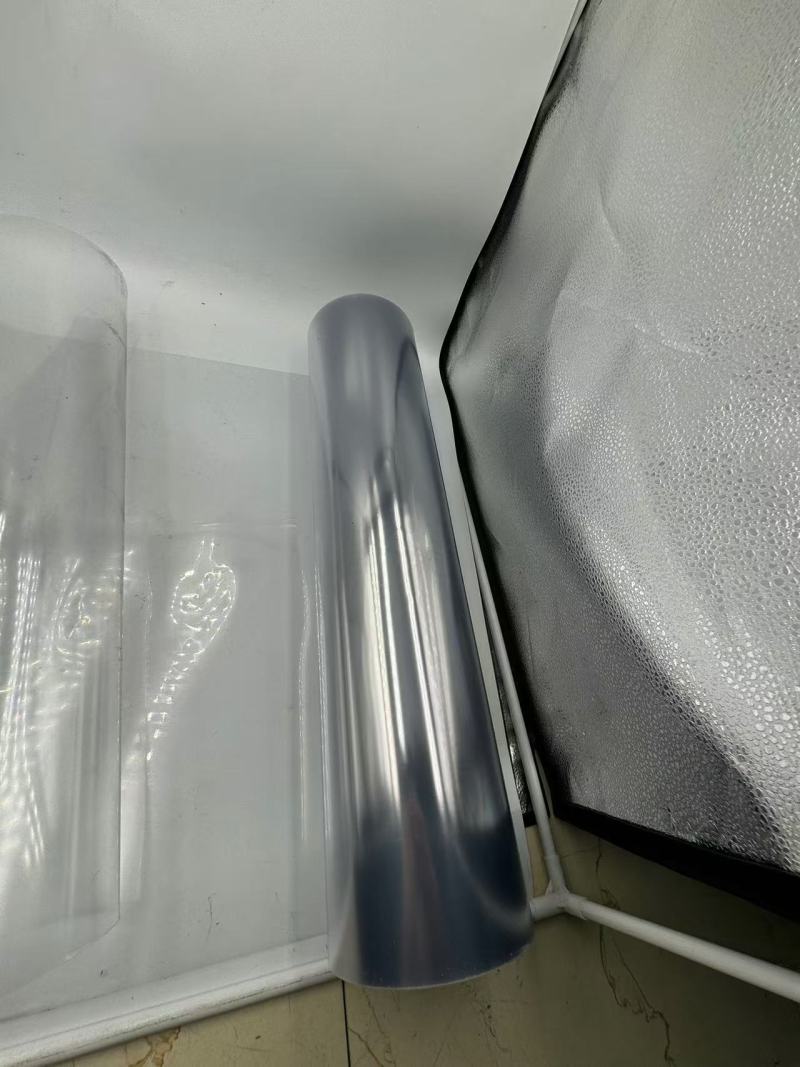 TL-PVC-0080 Application d'un film PVC transparent comme couche protectrice dans un composite en tôle d'acier Introduction