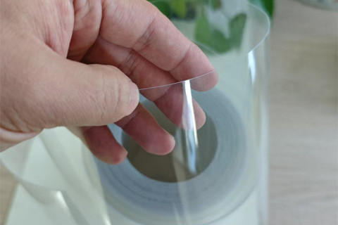 Màng nhựa cứng cán màng PVC/PE