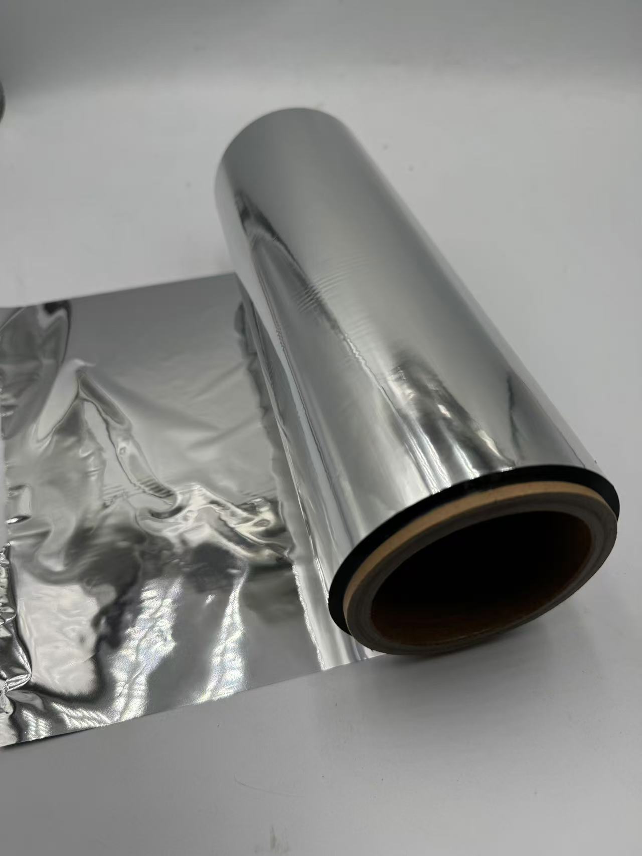 Metalized bopet film for lamination